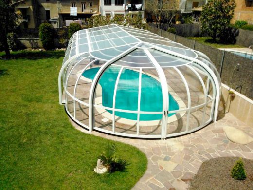 Picture: high cover for garden pool