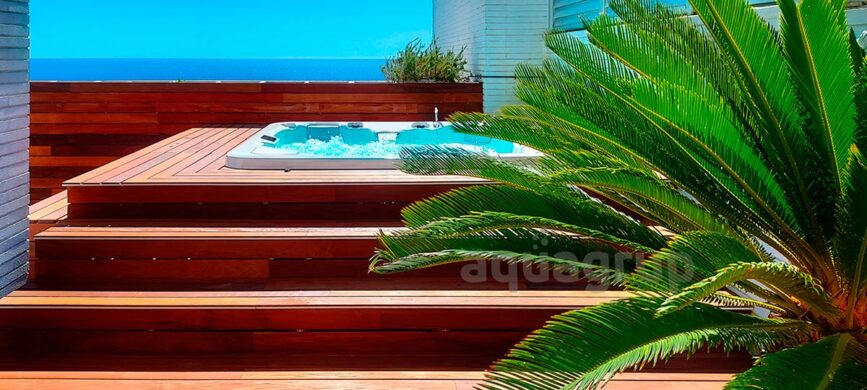 Jacuzzi encastré en Espagne