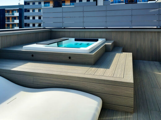 Jacuzzi premium encastrado con tarima de madera